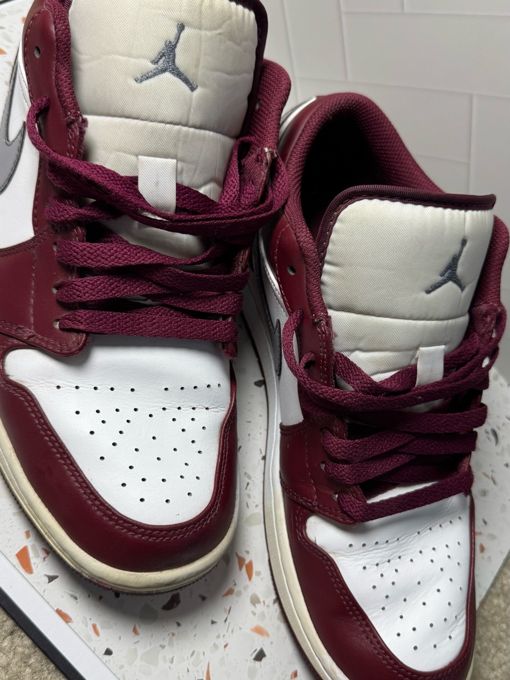 Nike Jordan Men’s Low-Top Basketball Sneakers in Burgundy and White